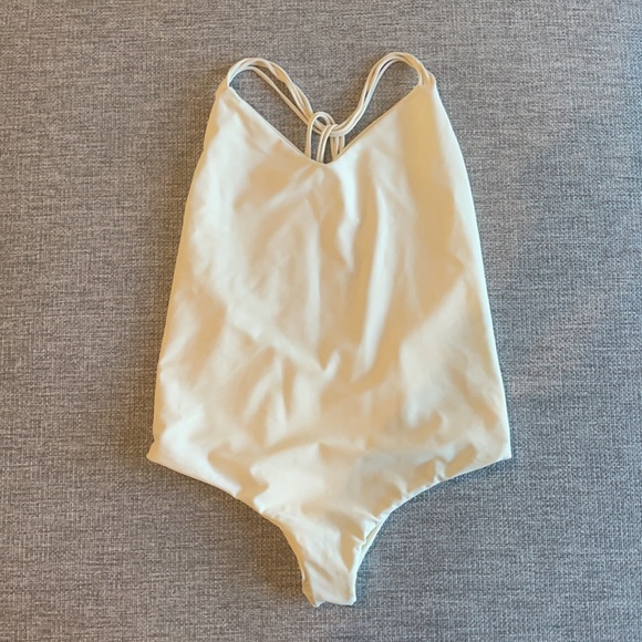 MIKOH Copacabana Swimsuit - Picture 3 of 7